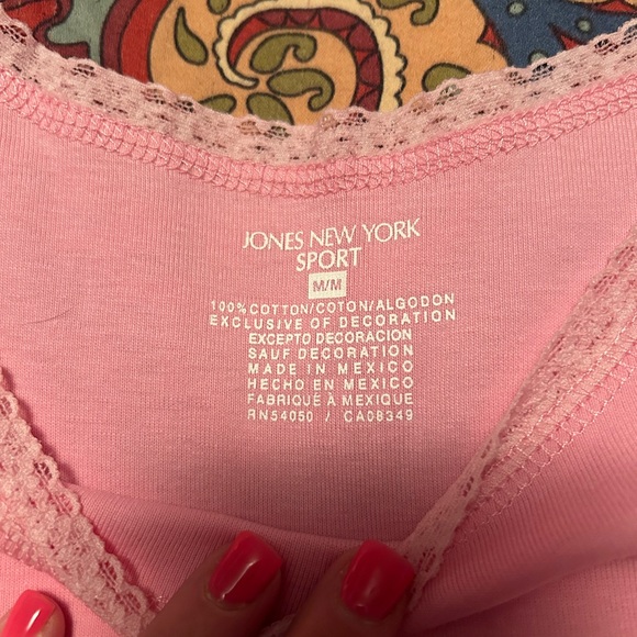 Jones New York tank tops with lace detail - Picture 4 of 4